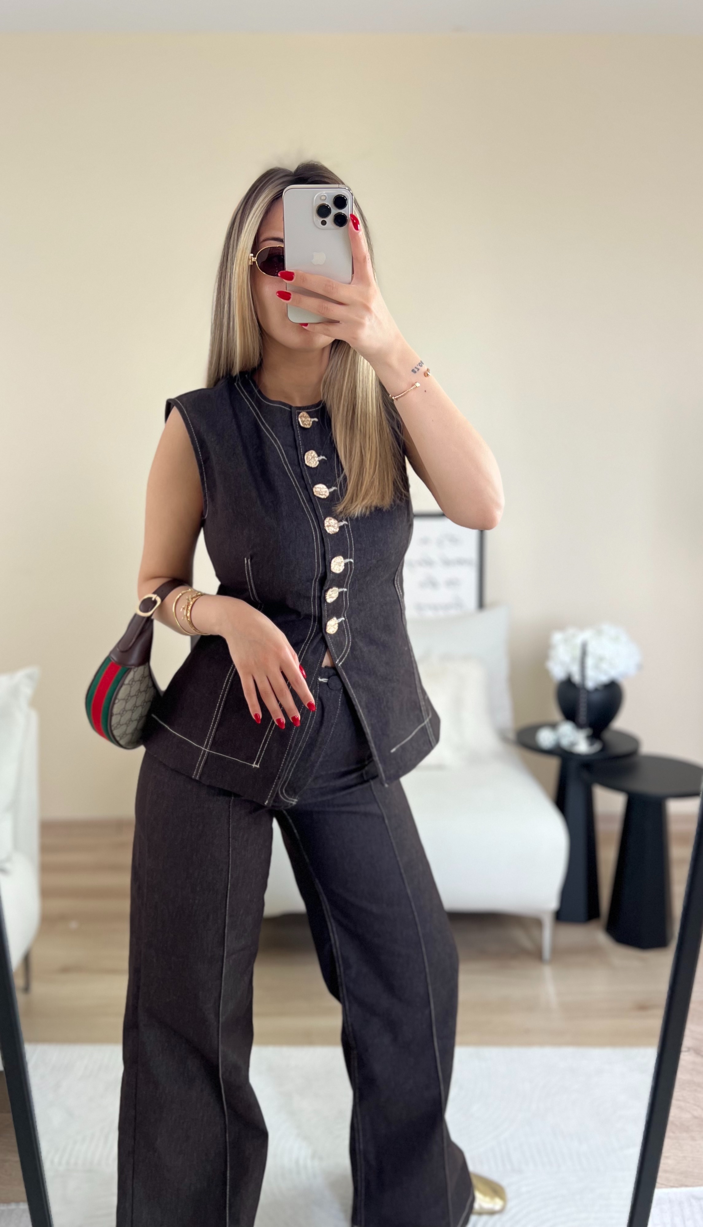 Denim kahverengi gold düğme detaylı yelek thumbnail 3