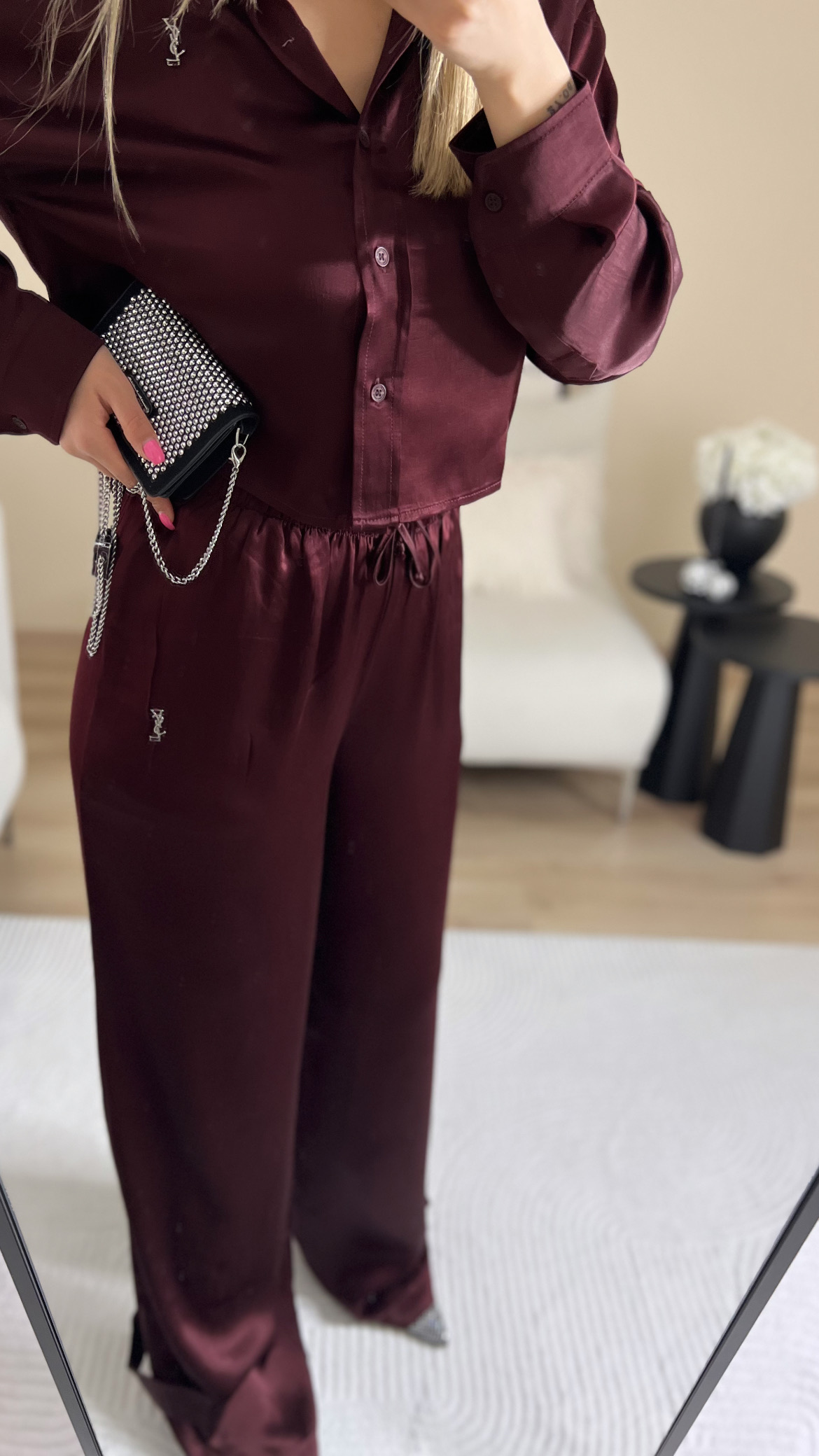 Premium Saten Bordo Gömlekli Takım thumbnail 3