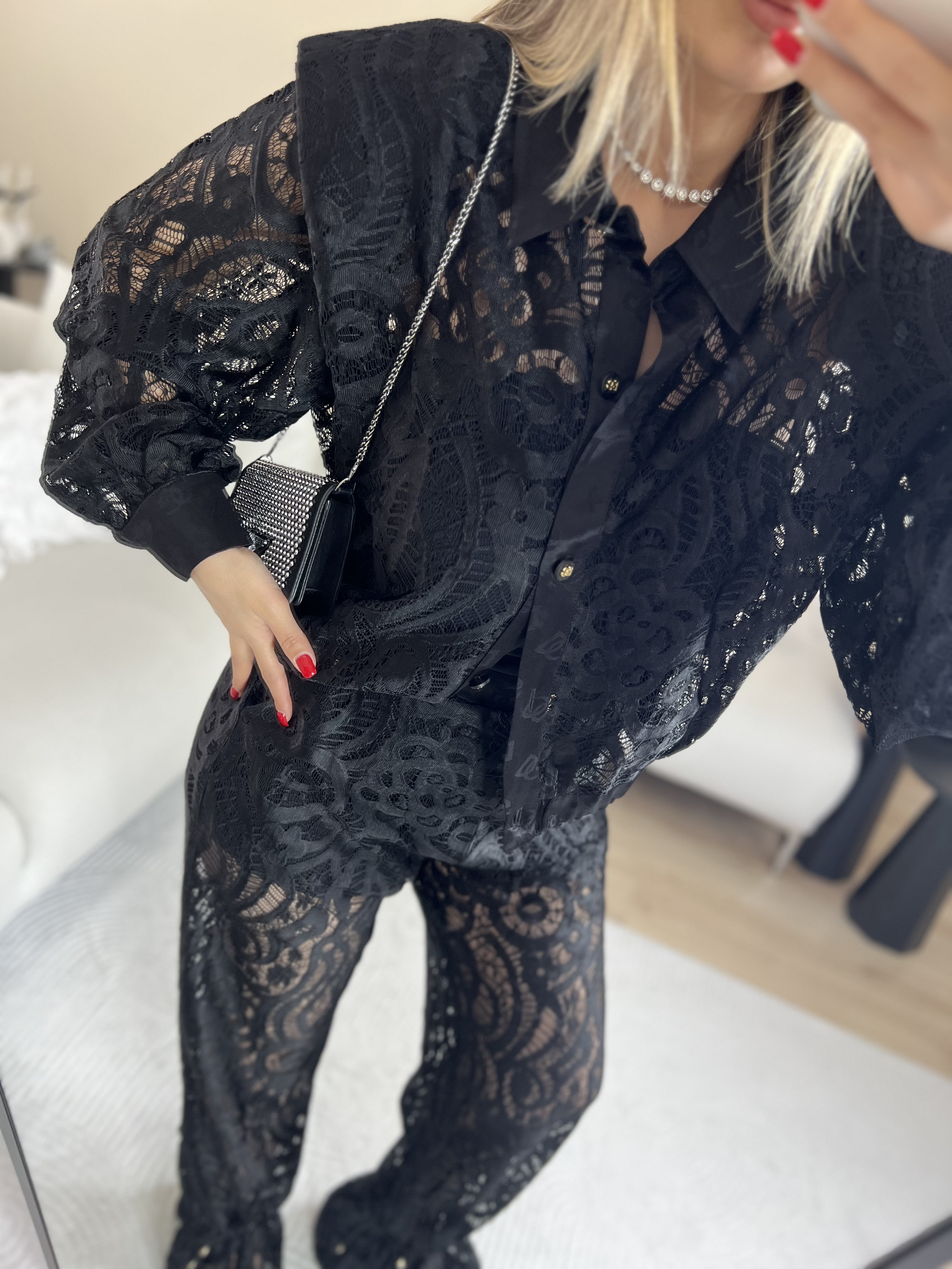 Premium Siyah dantelli takım thumbnail 2